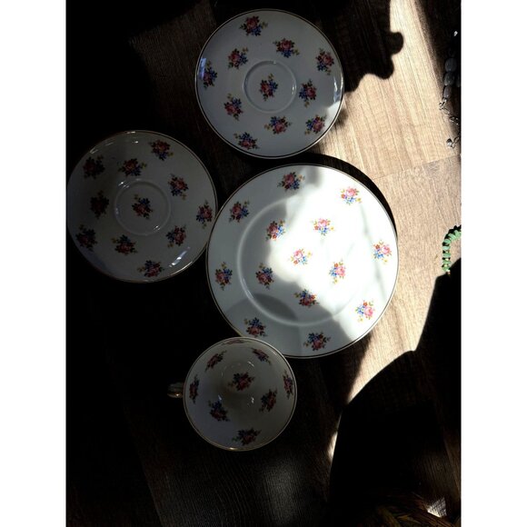 Vintage Haviland Limoges France China Floral Tea Set - Cup & Two Saucer Dessert - Picture 2 of 6